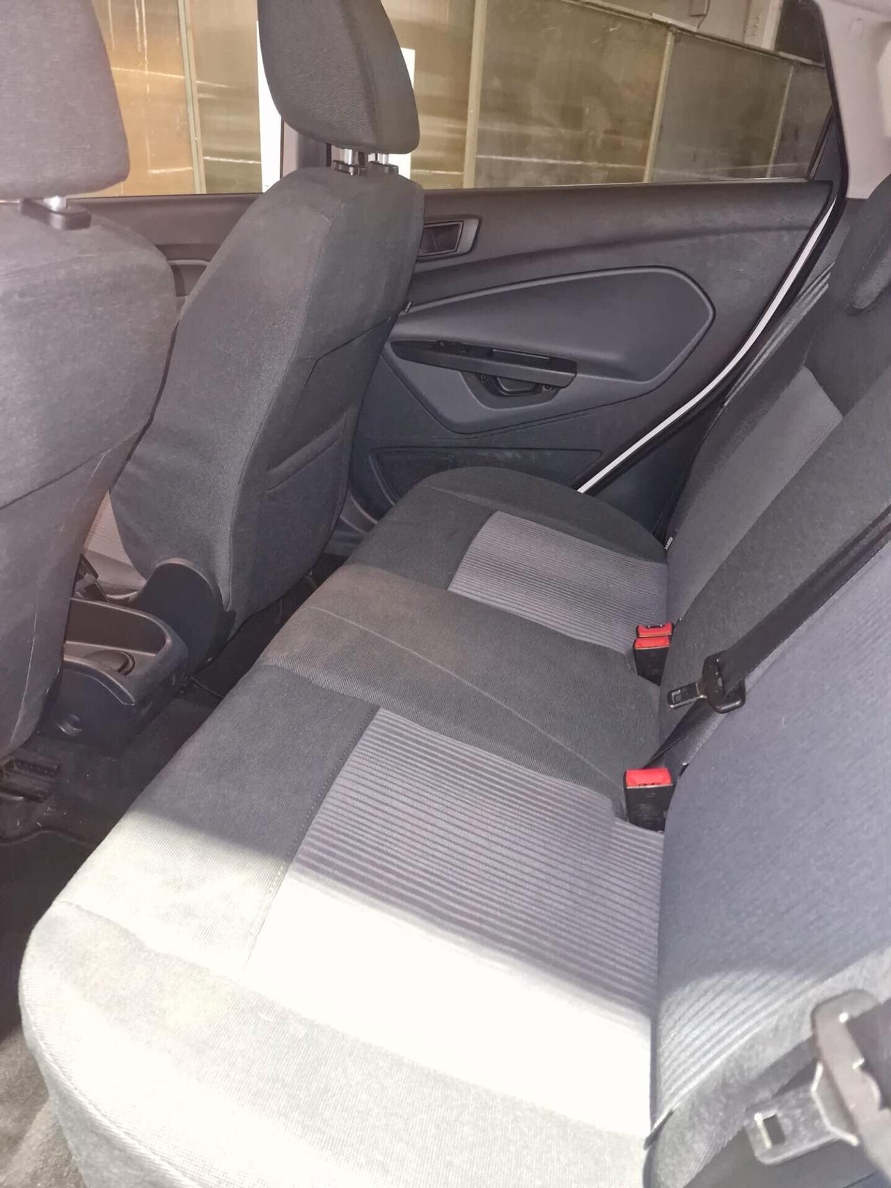 Ford Fiesta 1.4 5 porte Bz.- GPL Titanium