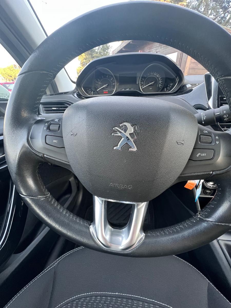 PEUGEOT - 208 - 1.2 VTi 82 CV 5p. Allure
