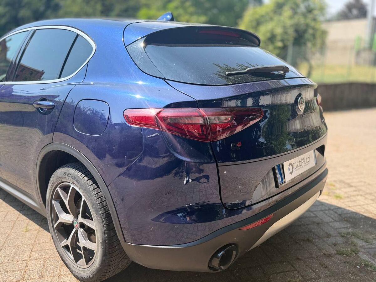 Alfa Romeo Stelvio 2.2 t Business Q4 210cv auto
