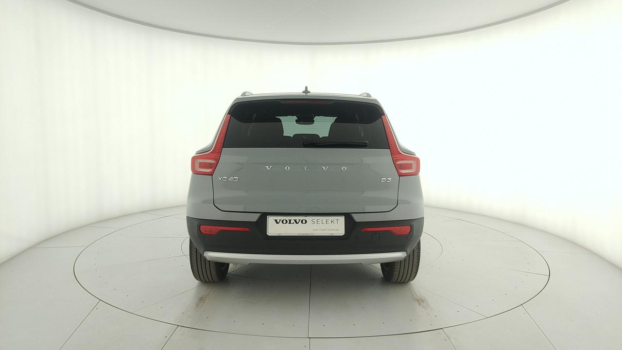 VOLVO XC40 2.0 b3 Core auto