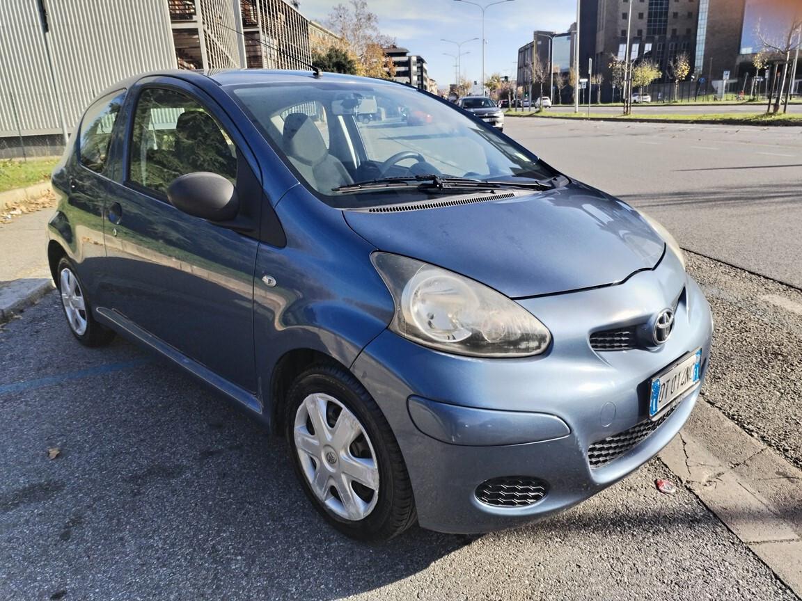 TOYOTA AYGO 1.0 VVT 3 P 167000KM 2009 CONSEGNA TAGLIANDATA
