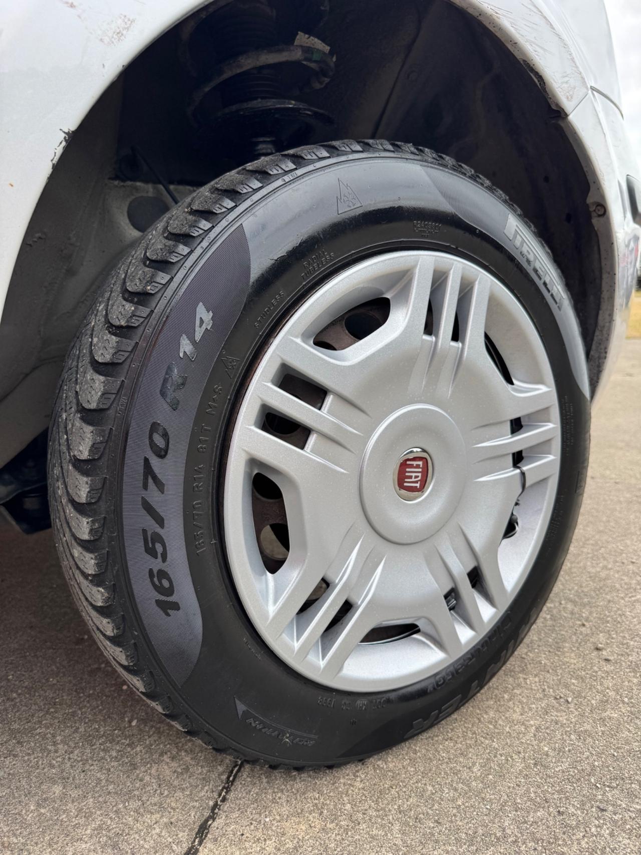 Fiat Panda 1.2 Dynamic si neopatentati