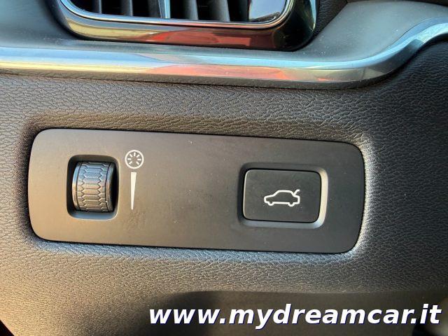 VOLVO XC60 B4 (d) automatico Core