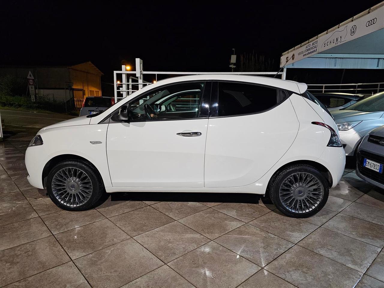 Lancia Ypsilon 1.2 69cv Start& Stop Gold Fatturabile Iva Esposta