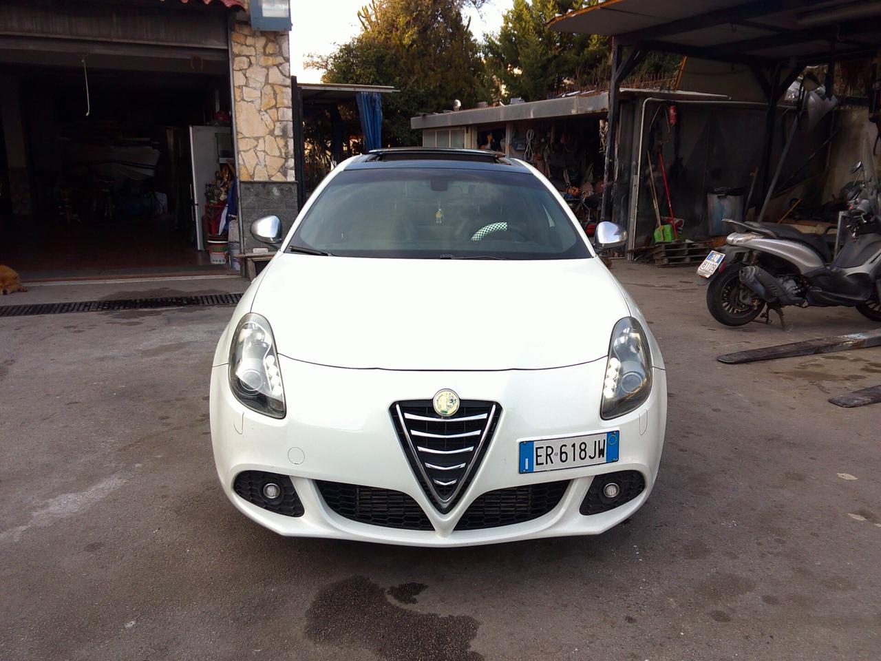 Alfa Romeo Giulietta 2.0 JTDm-2 170 CV VELOCE CAMBIO AUTOMATICO 13