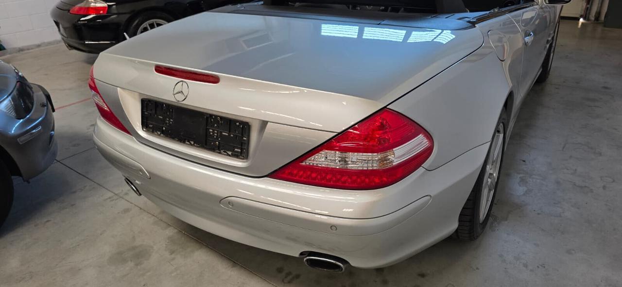 Mercedes-Benz SL350 Roadster