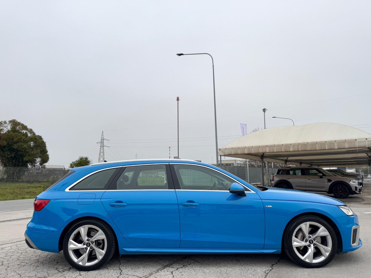 AUDI A4 Avant Quattro S-LINE - Virtual Led 18