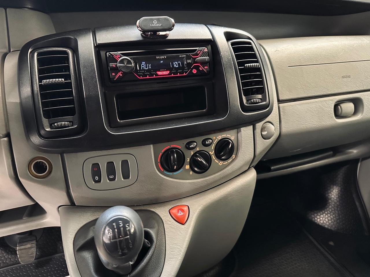 Opel Vivaro 2.0 CDTI 9 posti CLIMA - RADIO