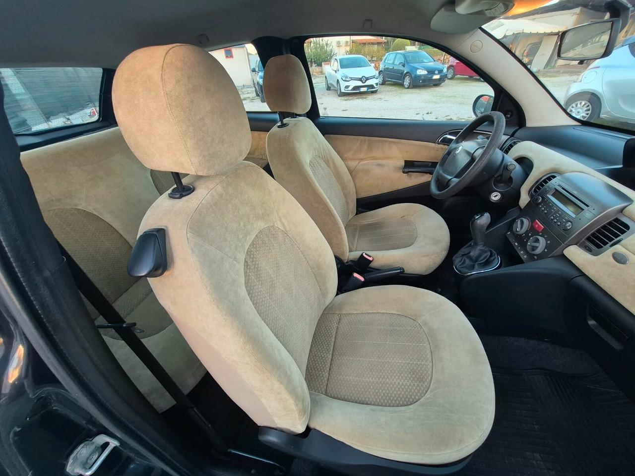 Lancia Ypsilon 1.3 Multijet 16V Platino