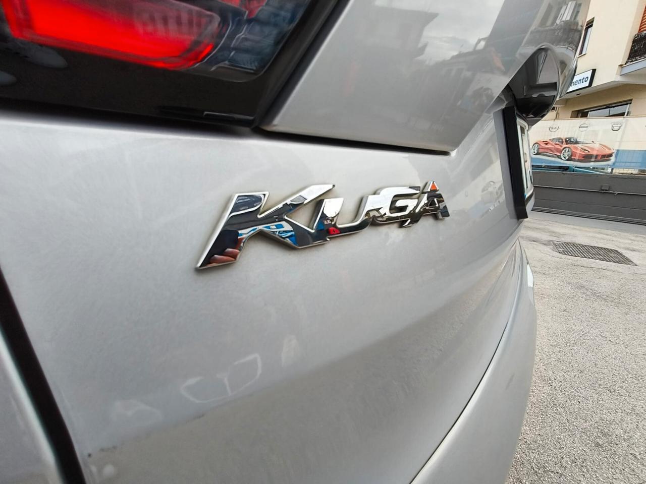 Ford Kuga 1.5 TDCI 120 CV S&S 2WD ST-Line