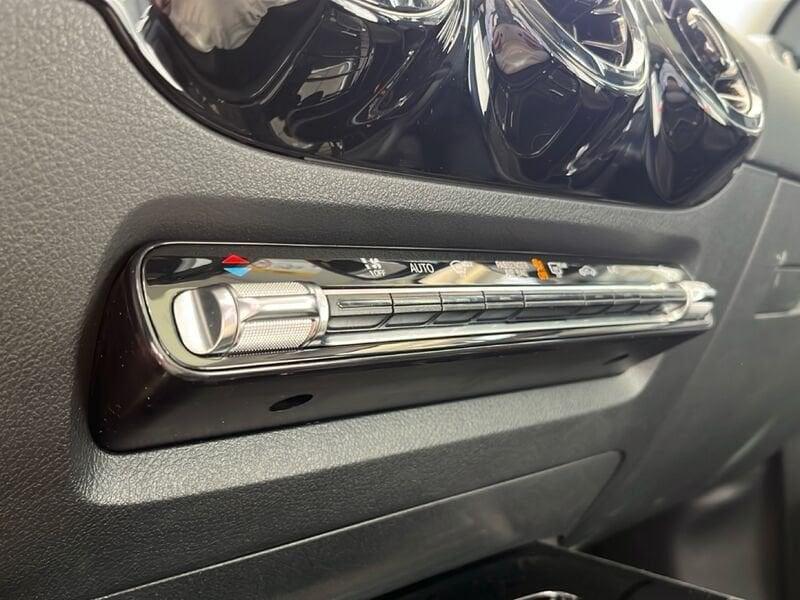 Mercedes-Benz GLA 180 d Automatic Business Extra