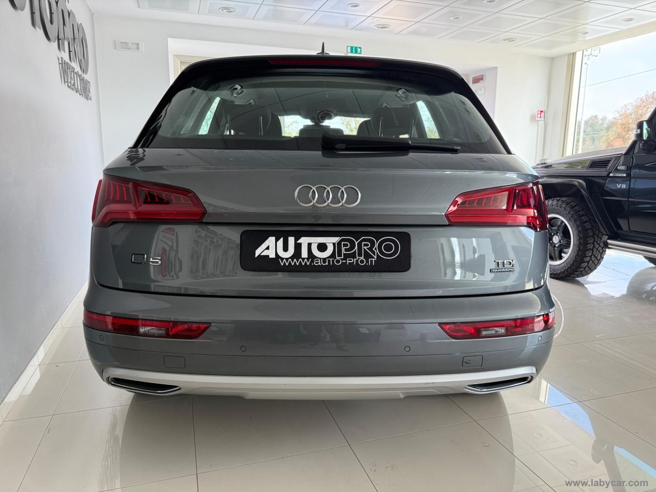 AUDI Q5 2.0 TDI quattro S tronic