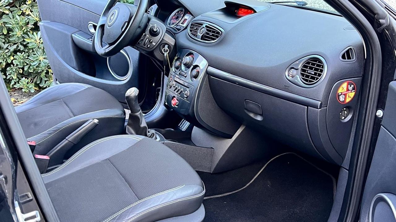 Renault Clio 1.2 16V 5 porte Le Iene Unico proprietario ok neo patentati