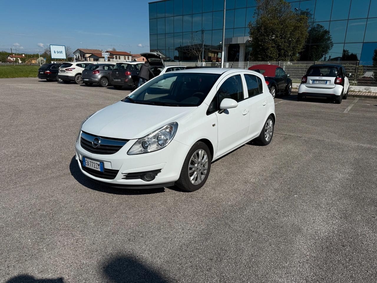 Opel Corsa 1.2 80CV 5 porte GPL-TECH Edition