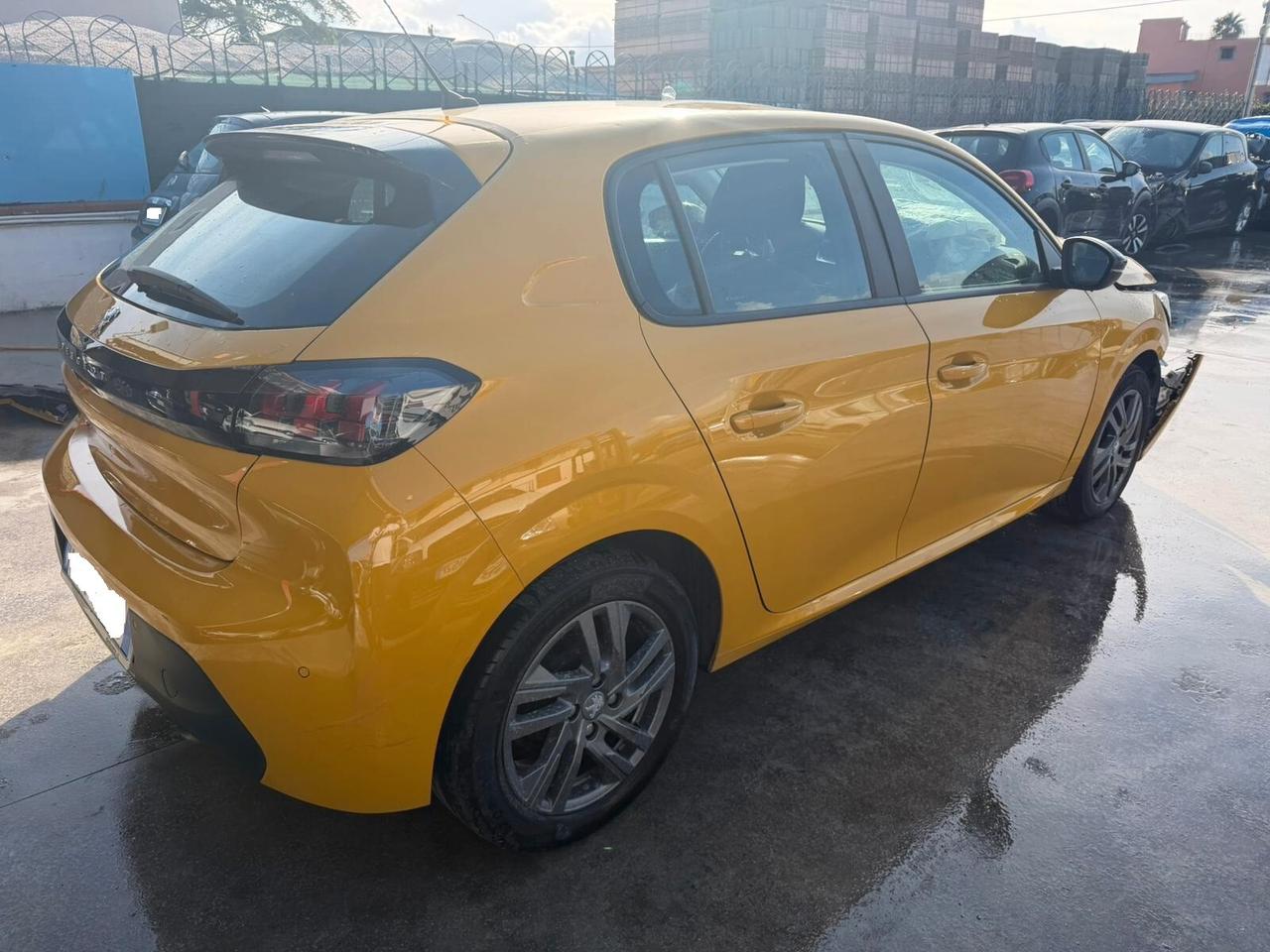 Peugeot 208 gt sinistrato - 2022