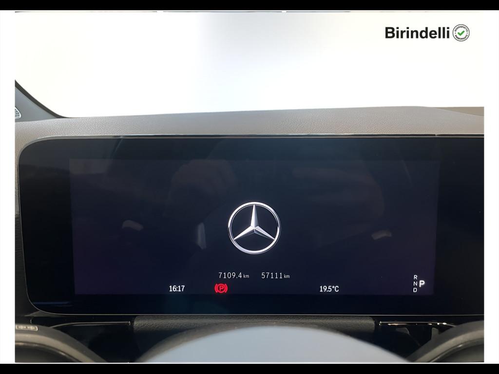 Mercedes-Benz GLA (H247) - GLA 180 d Automatic AMG Line Premium