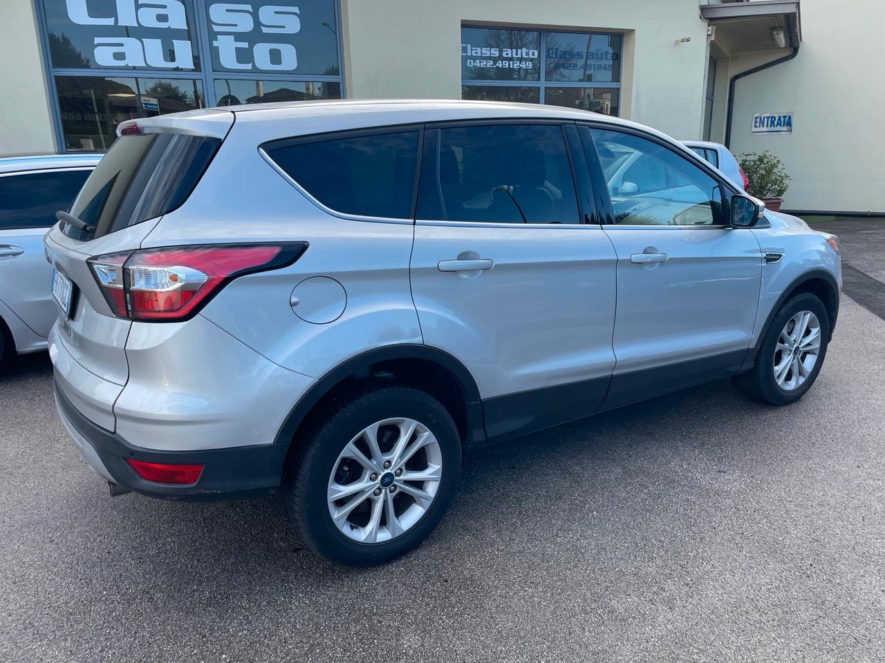 Ford Kuga 1.5 TDCI 120 CV S&S 2WD Titanium