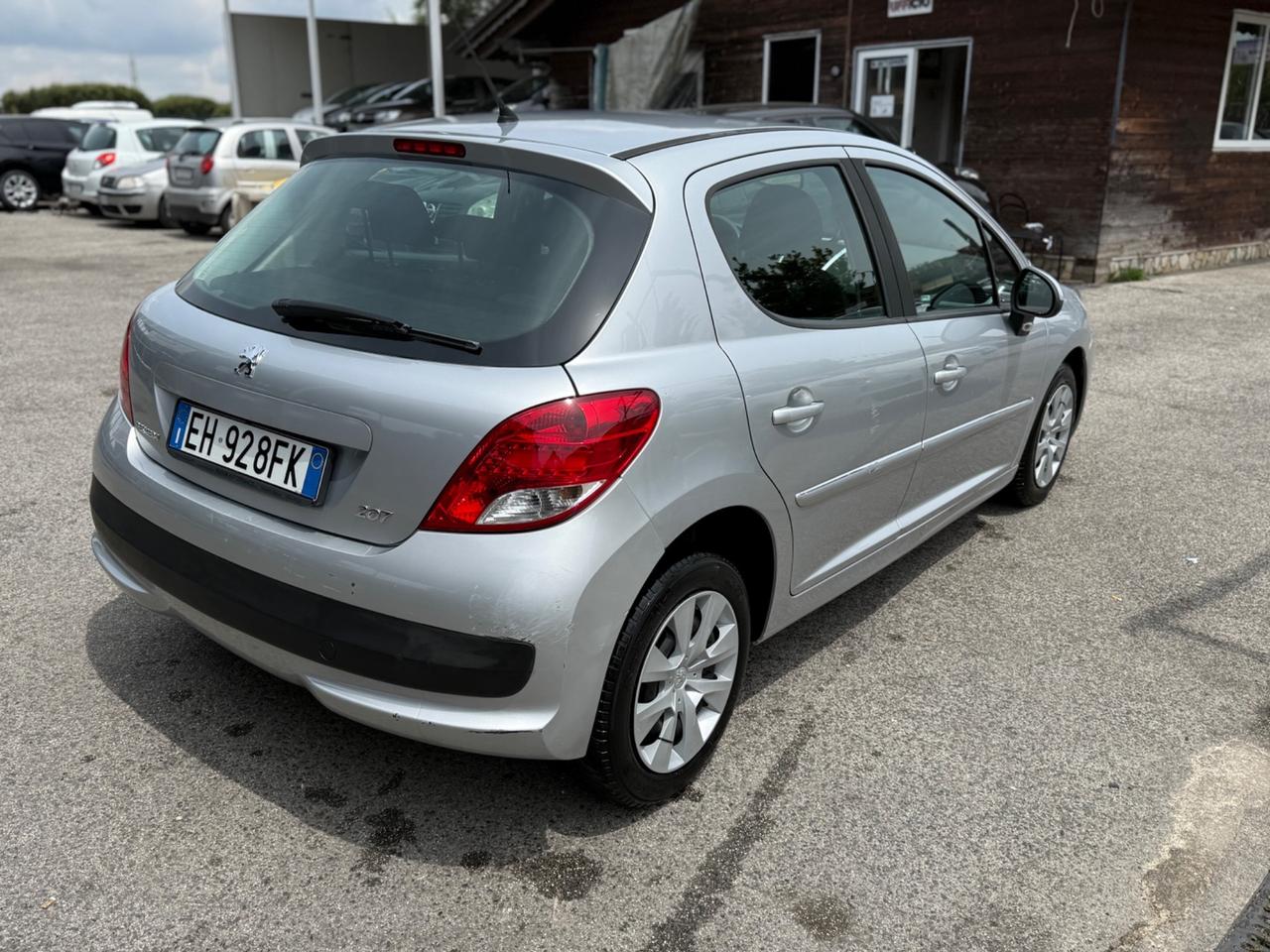 Peugeot 207 1.4 8V 75CV 5p. Access ECO GPL