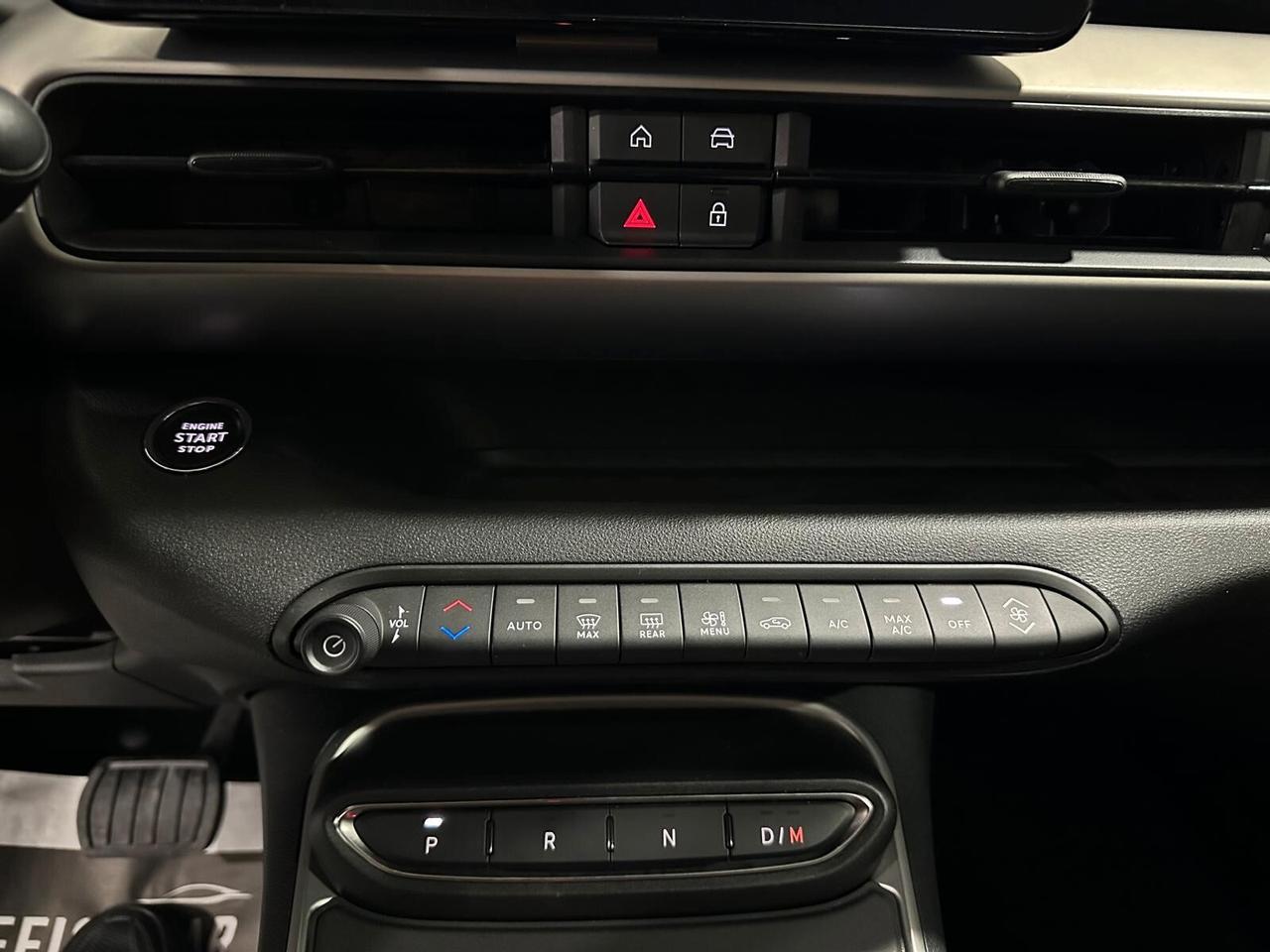 Jeep Avenger 1.2 Turbo 100 CV MHEV Summit