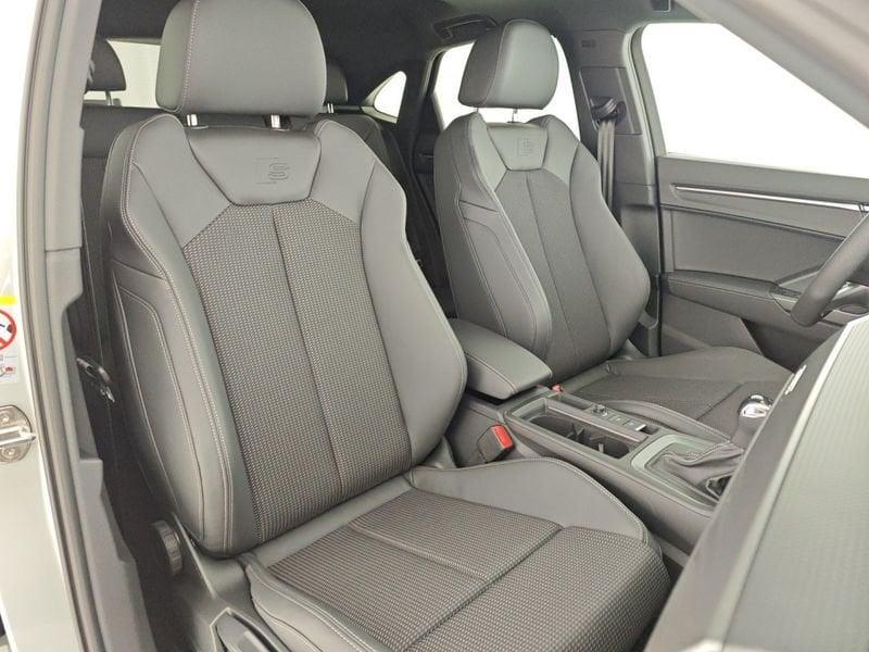 Audi Q3 SPB 40 TDI quattro S tronic Identity Black