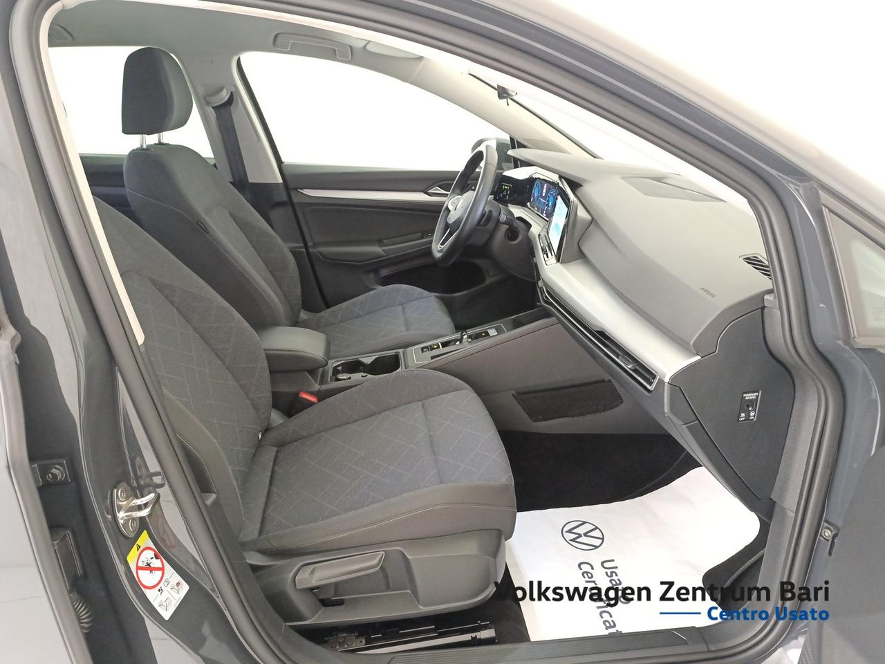 Volkswagen Golf 2.0 tdi life 115cv dsg