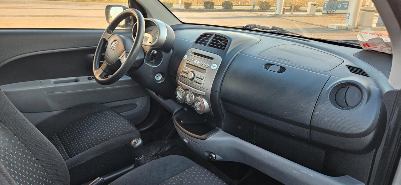 Daihatsu Sirion 1.0 Hiro