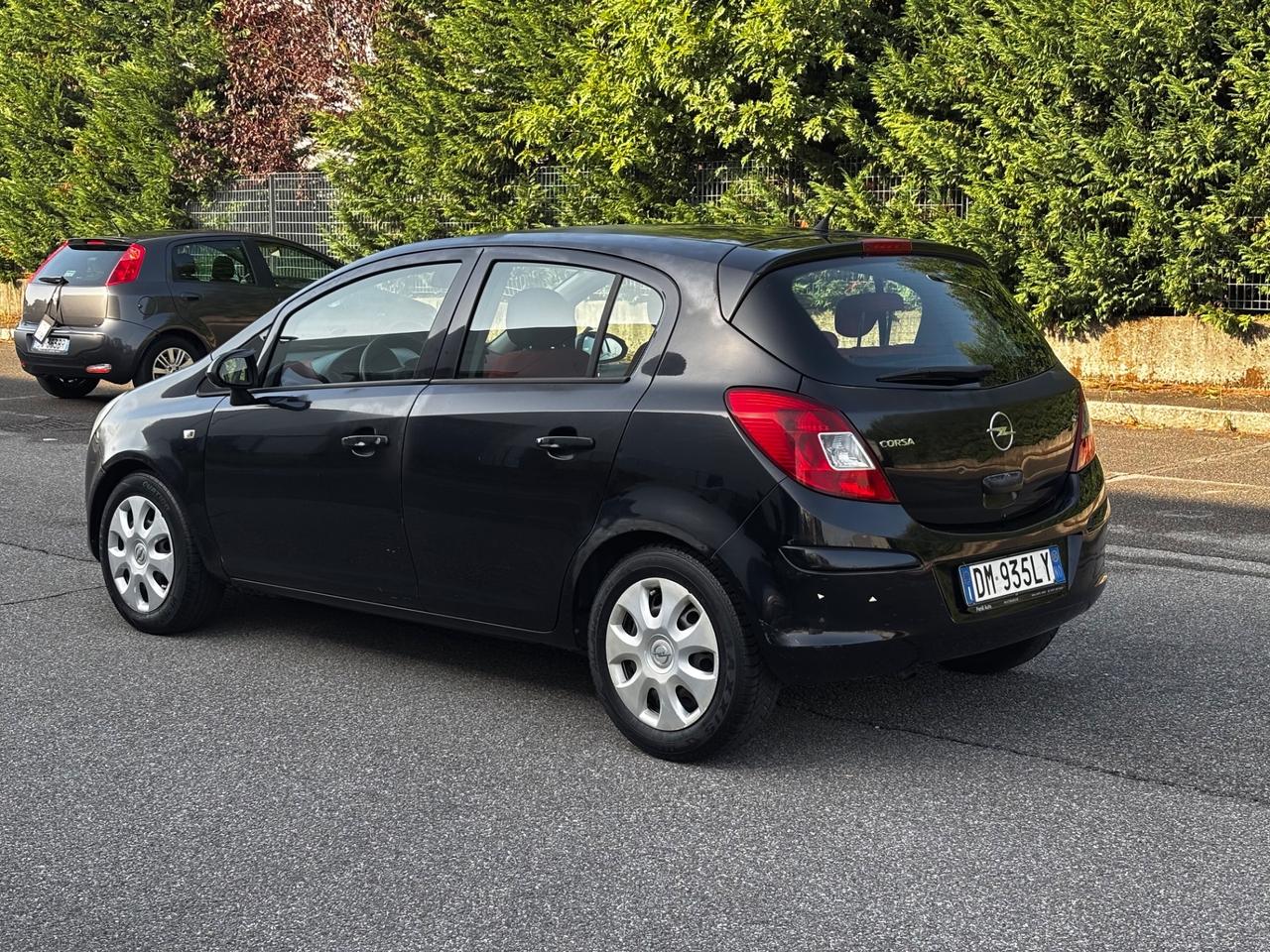 Opel Corsa 1.2 5 porte Enjoy