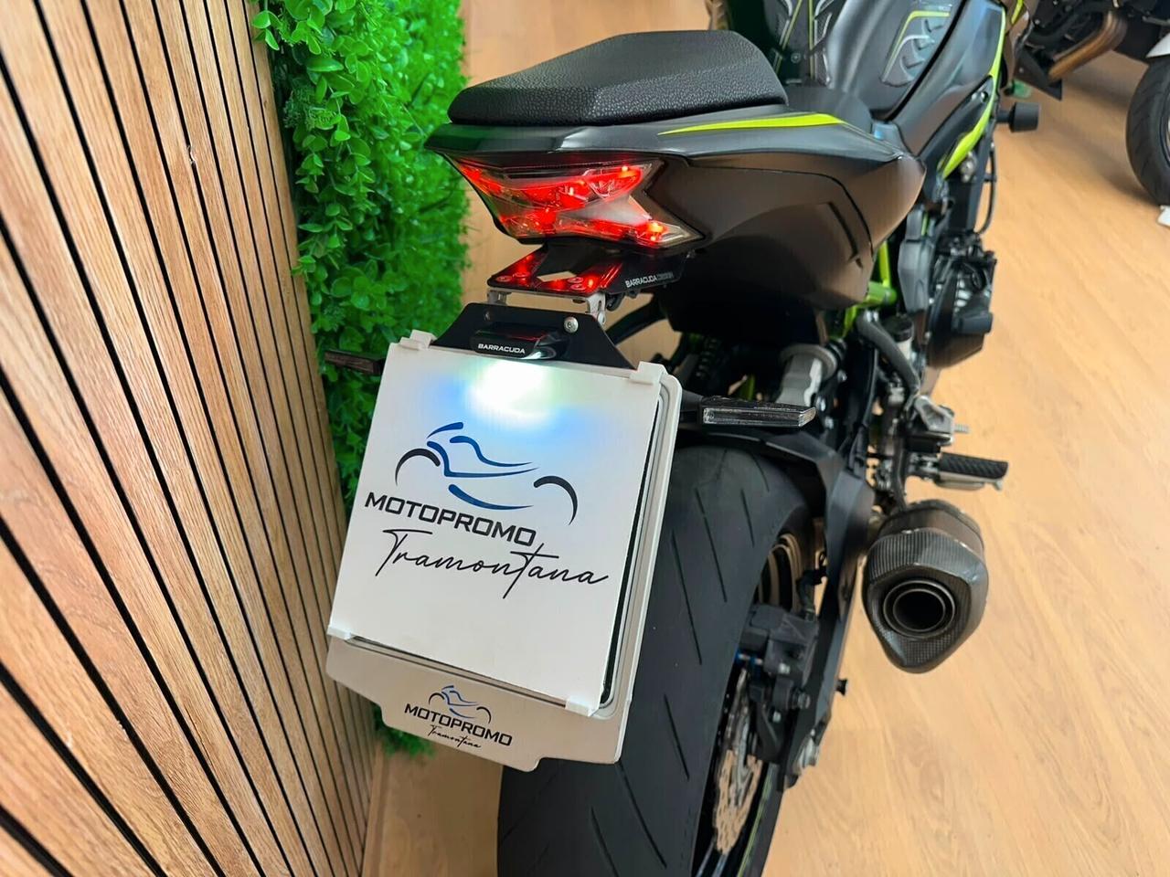 KAWASAKI Z900 Z 900 - 2021 AKRAPOVIC DA 129€ AL MESE