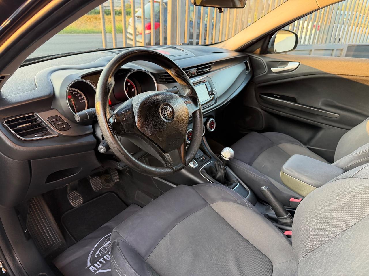 Alfa Romeo Giulietta 1.6 105 CV Exclusive Total Black