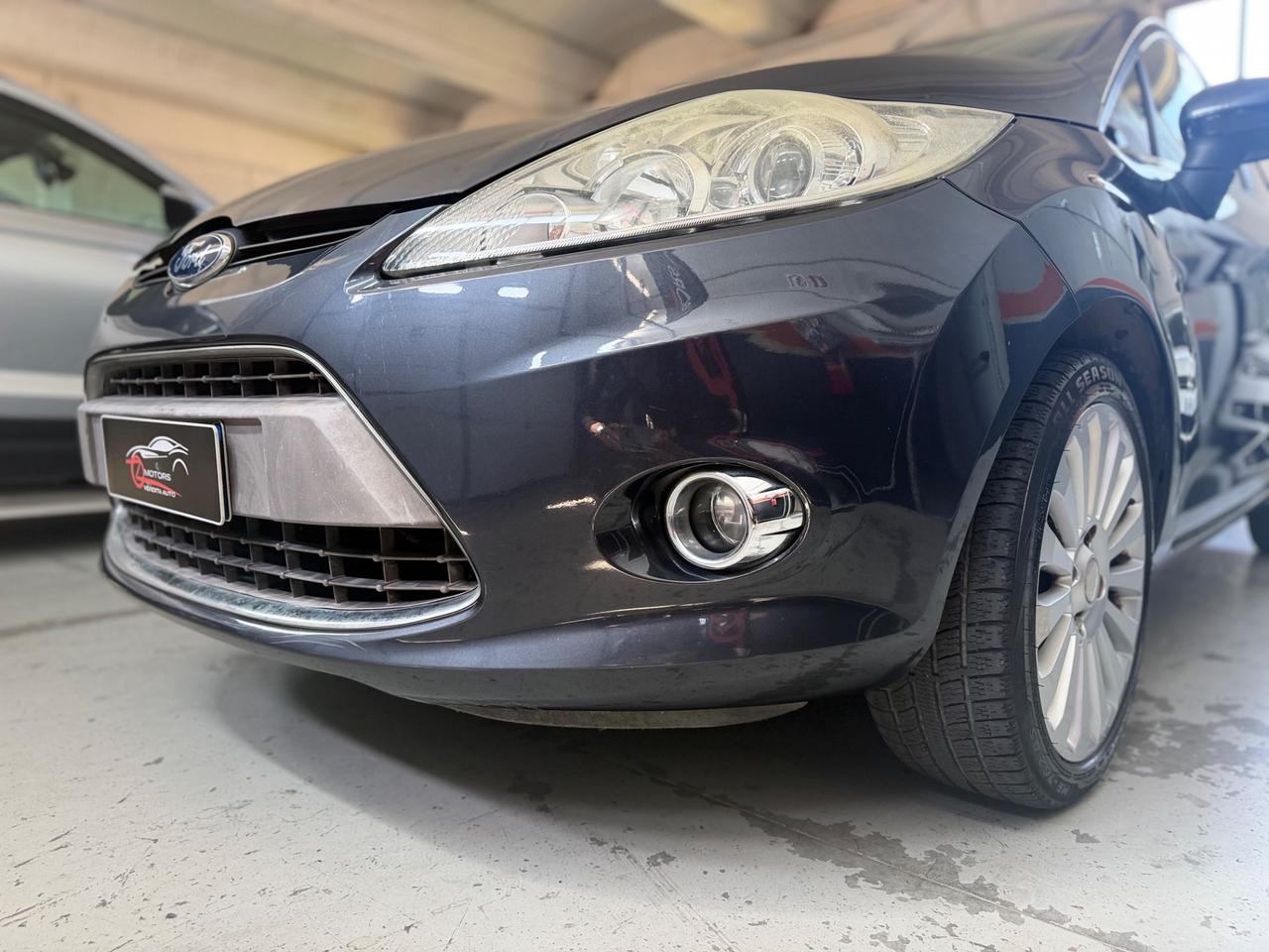 Ford Fiesta 1.2 82 CV 5 porte Titanium NEOPATENTATI