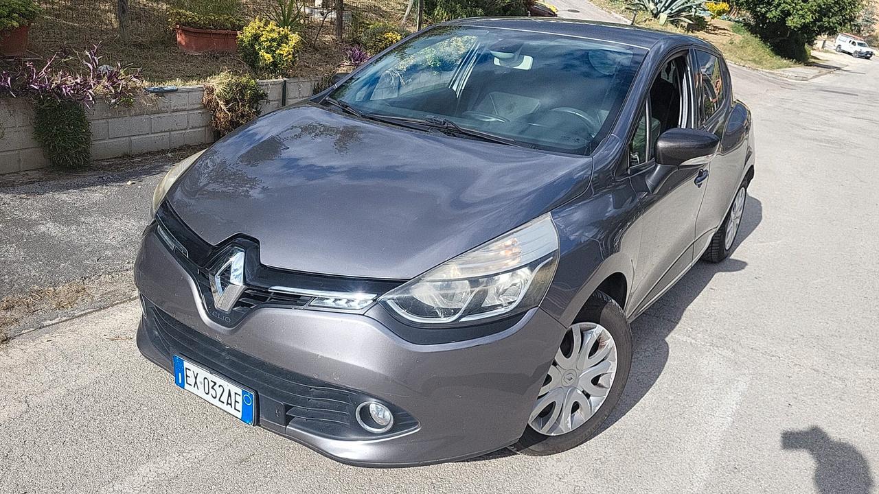 RENAULT CLIO 1,5 dCi-UNICA PROPRIET-4 REVISIONI