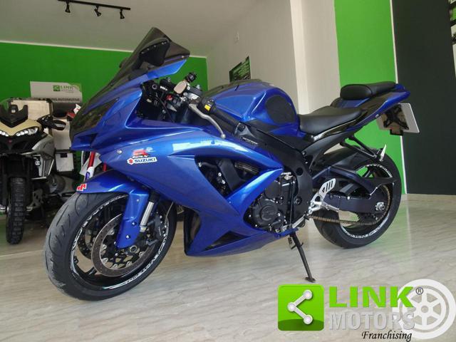 SUZUKI GSX R 750 replica