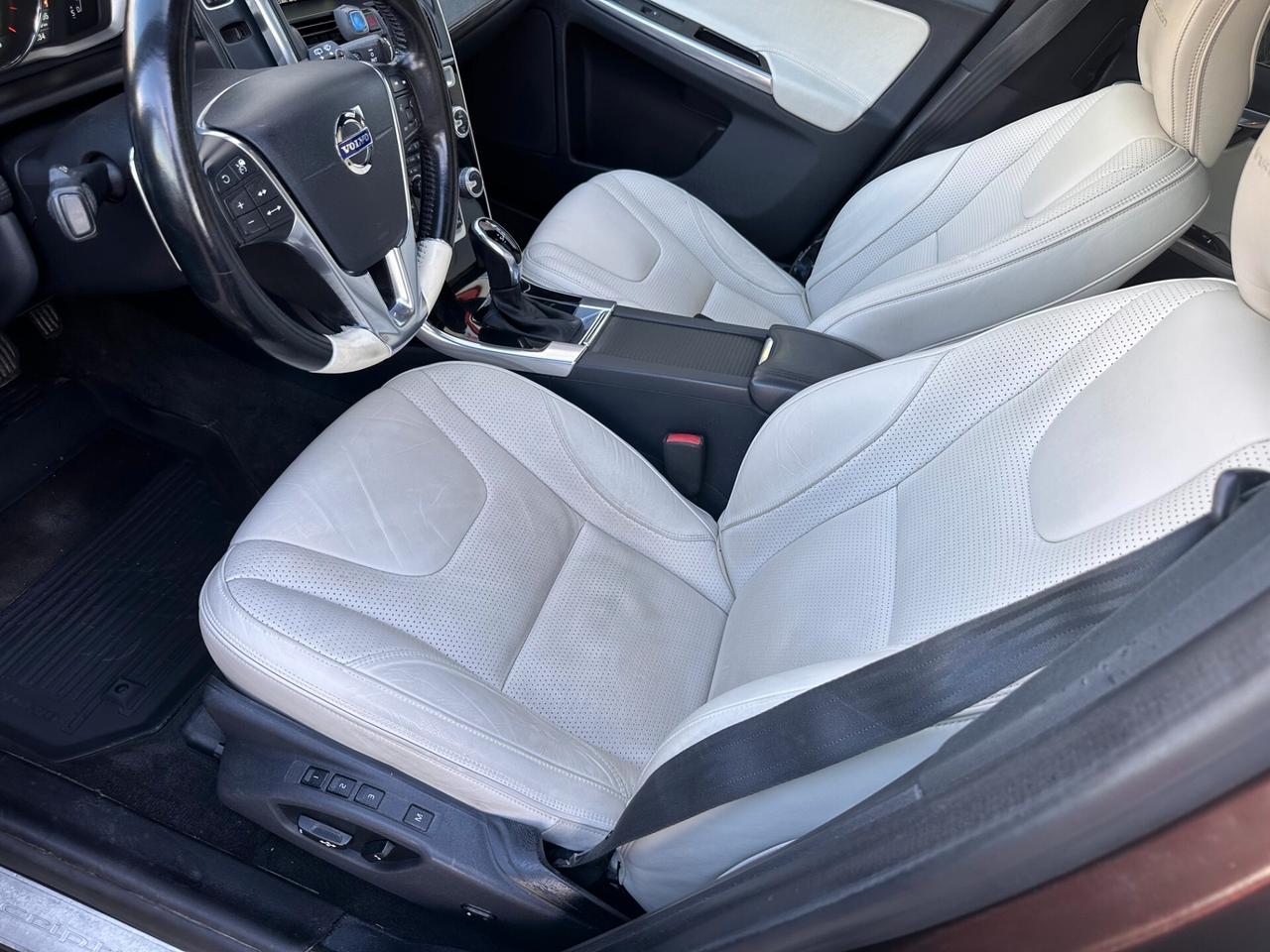Volvo XC 60 XC60 D5 AWD Geartronic Inscription