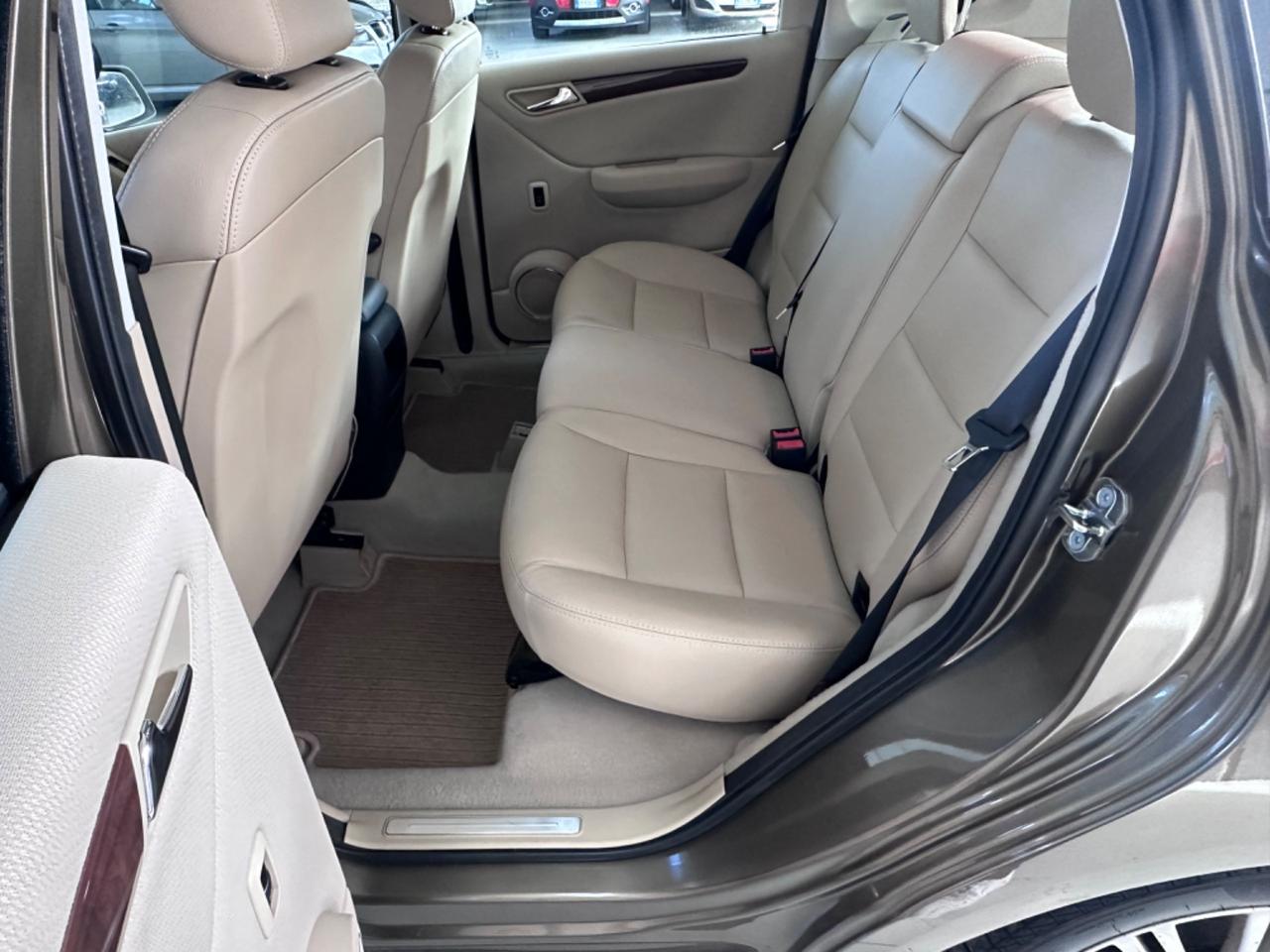 Mercedes-benz A 160 BlueEFFICIENCY Elegance