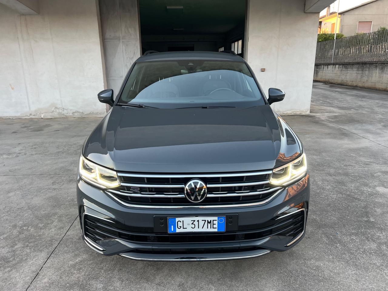 Volkswagen Tiguan 2.0 TDI 150 CV SCR DSG R-Line