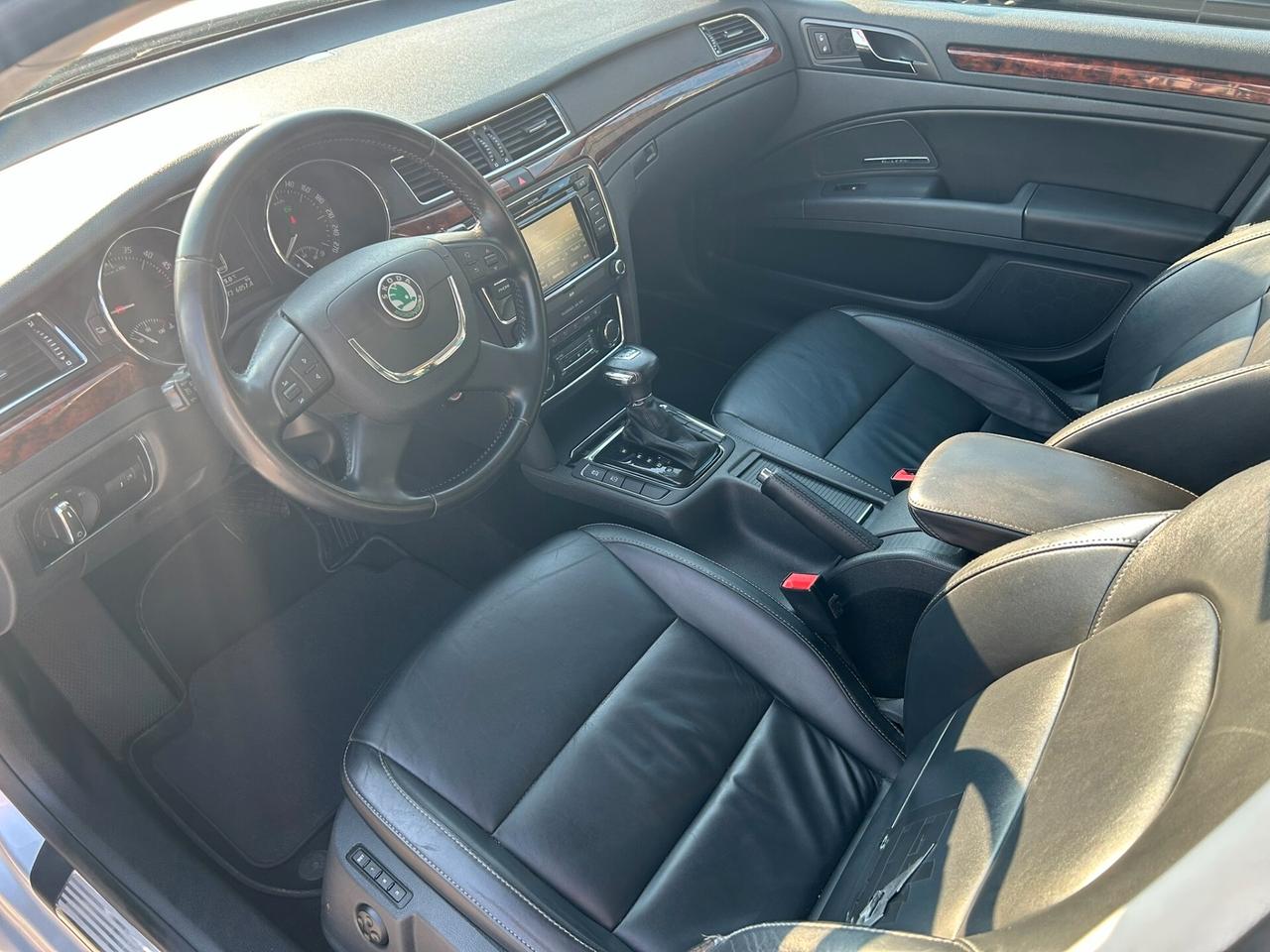 SKODA SUPERB WAGON 2.0 TDI 170CV DSG Elegance