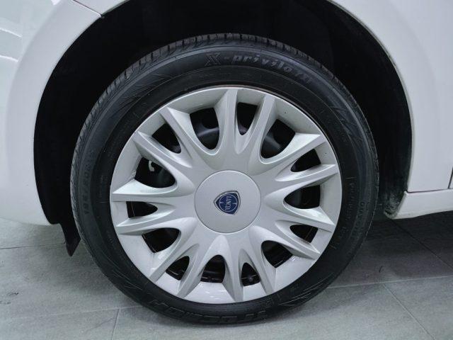 LANCIA Ypsilon 1.2 69 CV 5 porte Gold