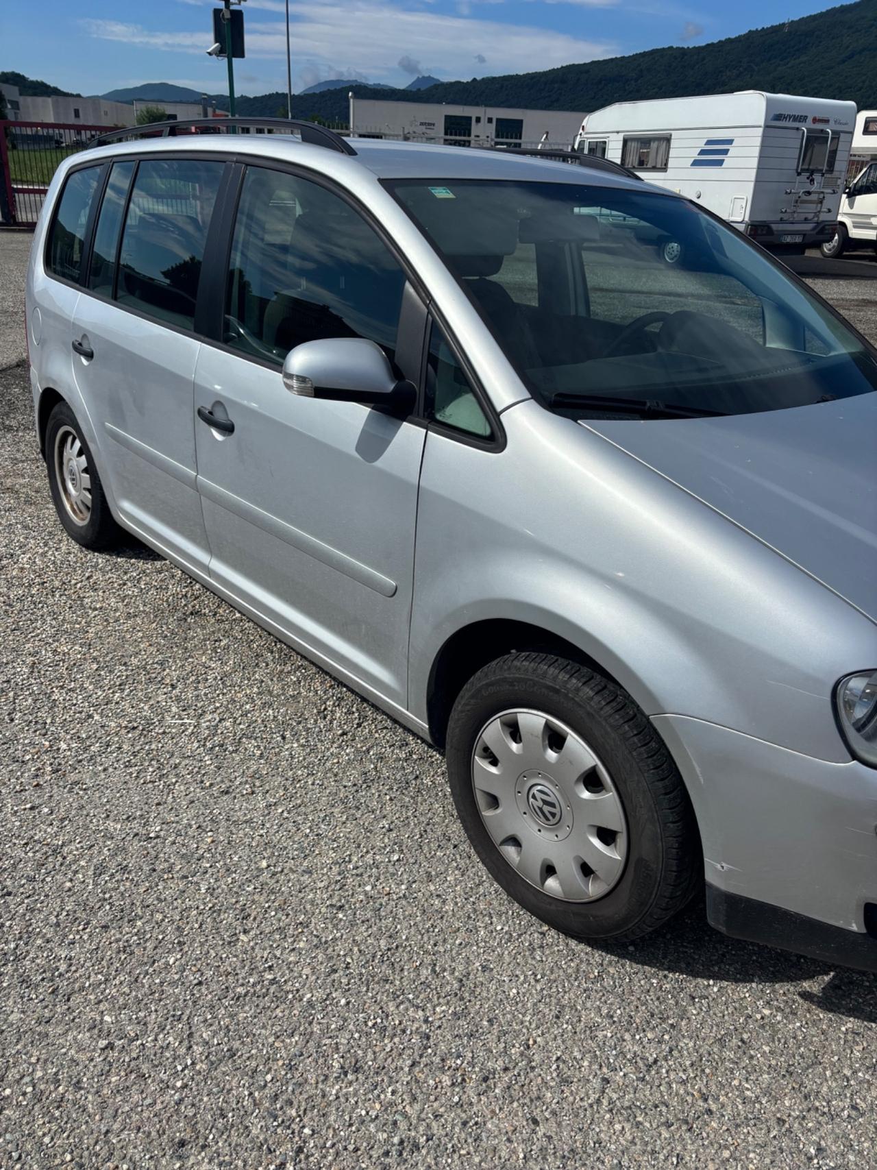 TOURAN Volkswagen 7 posti del 2005 in saldo 592