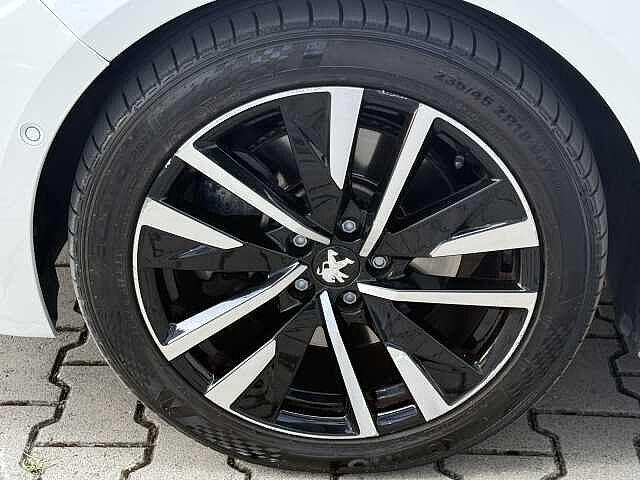 Peugeot 508 Plug-in Hybrid 225 e-EAT8 SW GT