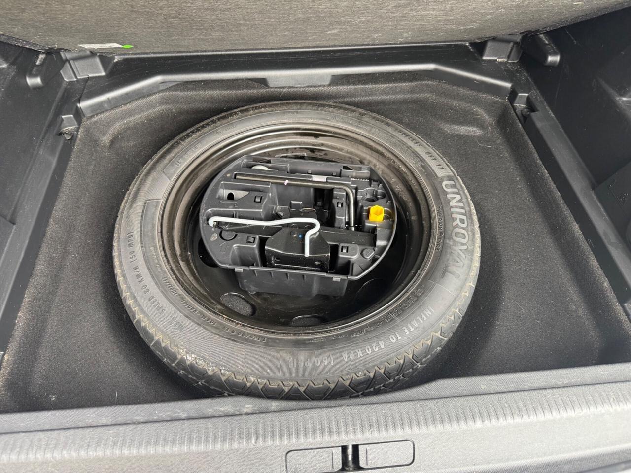 Peugeot 3008 HDi 130 EAT8 Allure Retroc led Iva