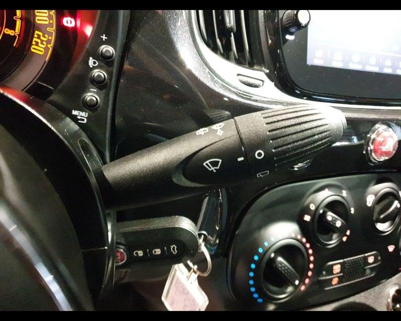 FIAT 500 (2015--->) 1.0 Hybrid Dolcevita