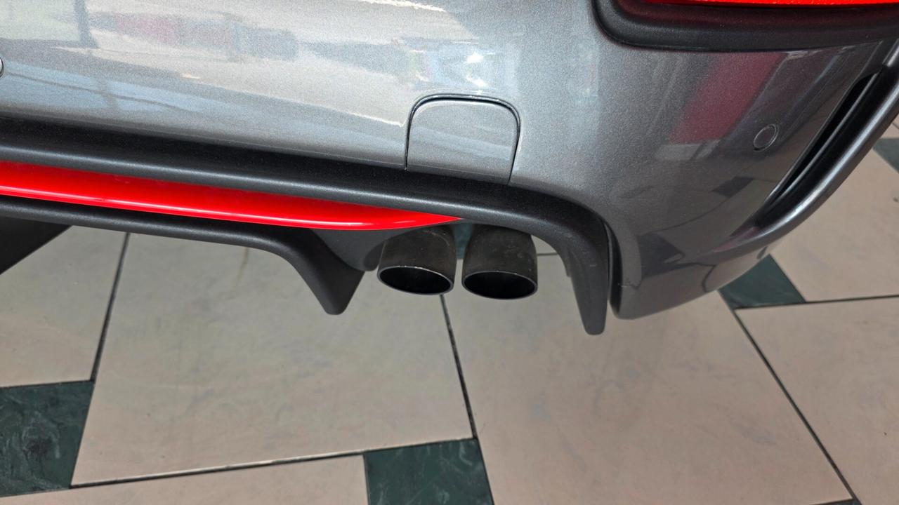 Abarth 500 C 1.4 Turbo T-Jet MTA Bicolore da €150/mese