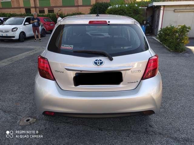 Toyota Yaris Yaris III 2015 5p 1.5h Active