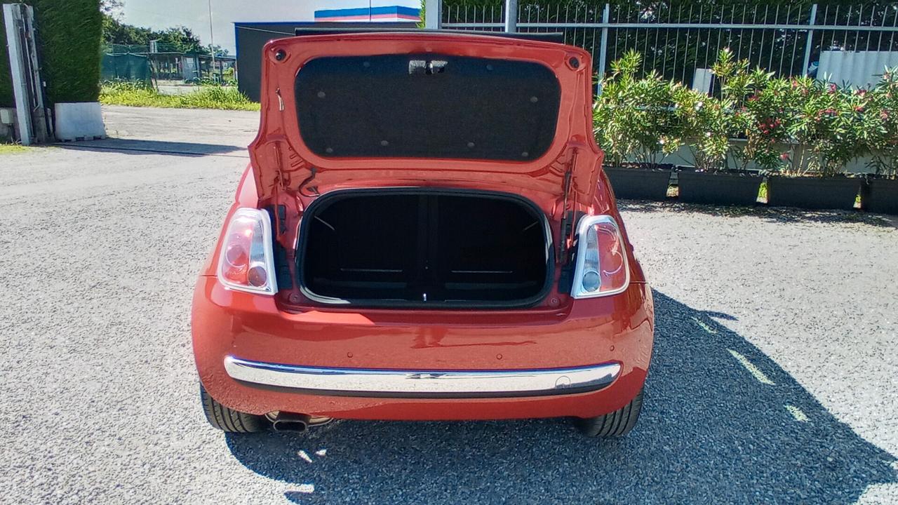 Fiat 500 500C Cabrio 1.2 Rock Cv. 69 Adatta a Neopatentati Versione con colore Fiat Rosso Corsa