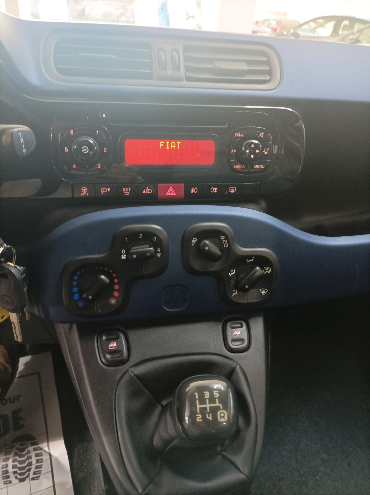 Fiat Panda 1.2 (IN TRATTATIVA)