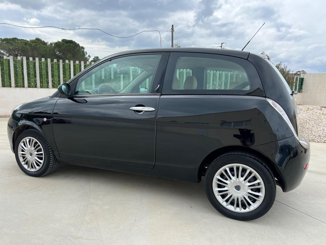 Lancia Ypsilon 1.2 benzina 2009