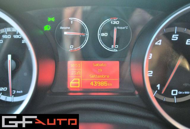 Alfa Romeo Giulietta Giulietta III 2010 1750 tbi Quadrifoglio Verde 235cv
