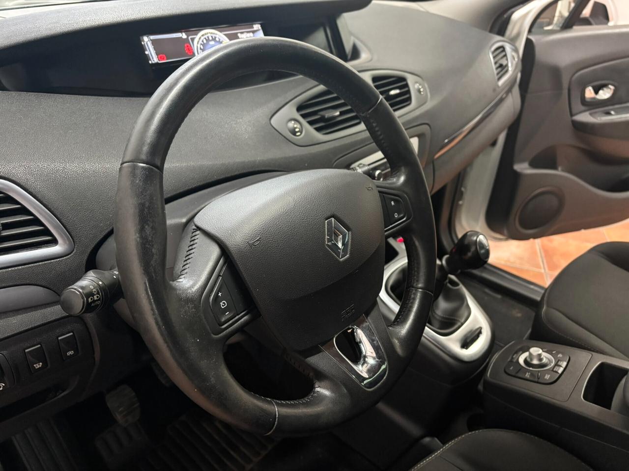 RENAULT SCENIC X-MOD 2015 DIESEL