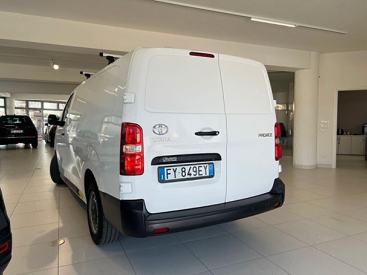 Toyota Proace Proace 2.0D 122CV S&S PL-SL-TN Furgone Long 4p.14q Comfort