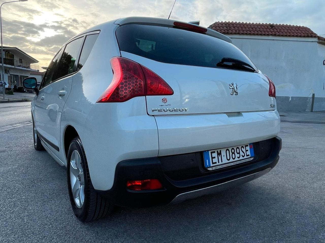 Peugeot 3008 2.0 HDi 150CV Business